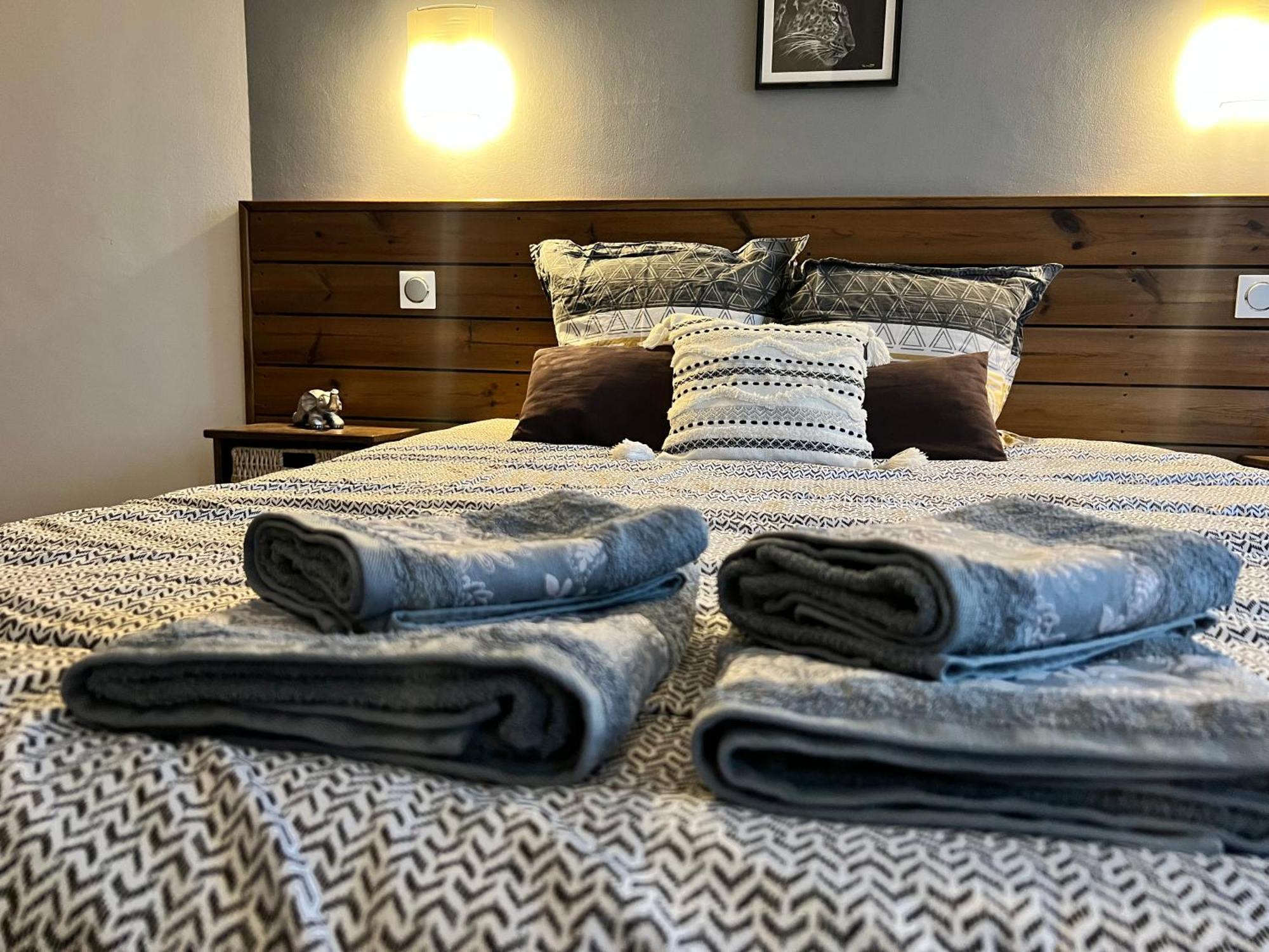 Chambres D'Hotes Le Saint Victor - Provence, Vaucluse Перн-ле-Фонтен Экстерьер фото