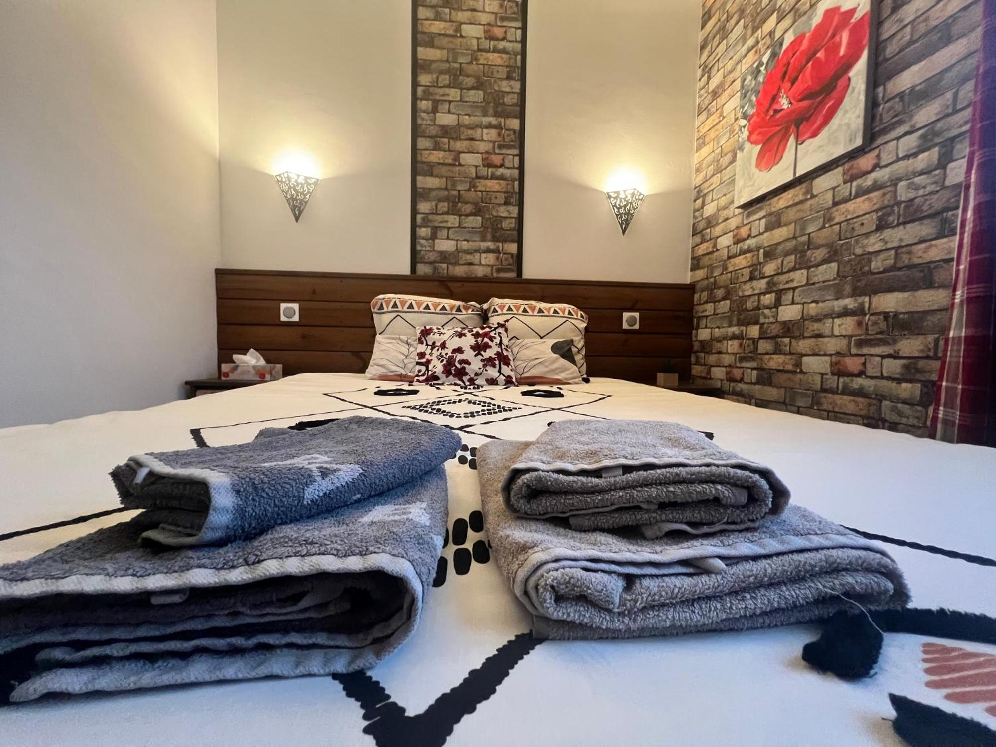 Chambres D'Hotes Le Saint Victor - Provence, Vaucluse Перн-ле-Фонтен Экстерьер фото