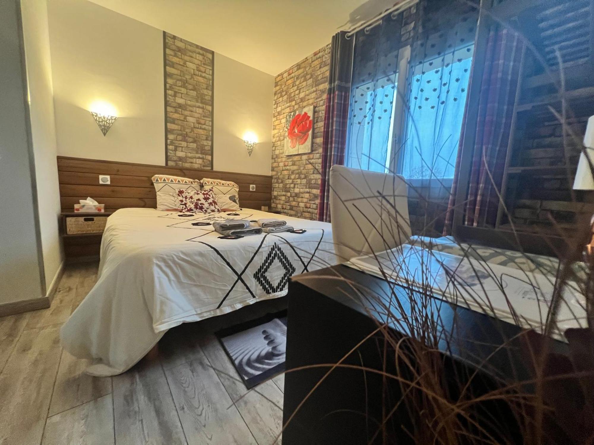 Chambres D'Hotes Le Saint Victor - Provence, Vaucluse Перн-ле-Фонтен Экстерьер фото