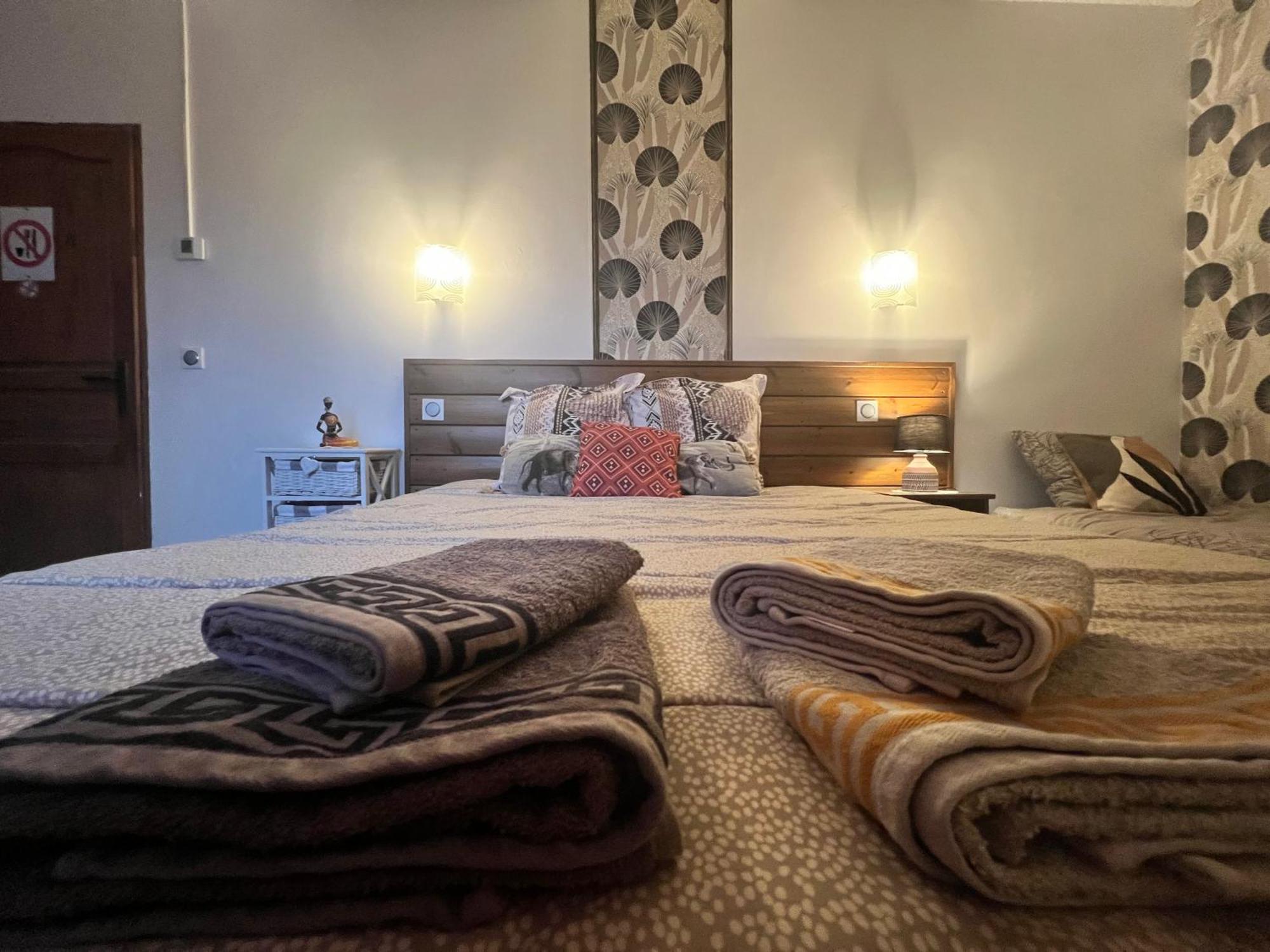 Chambres D'Hotes Le Saint Victor - Provence, Vaucluse Перн-ле-Фонтен Экстерьер фото